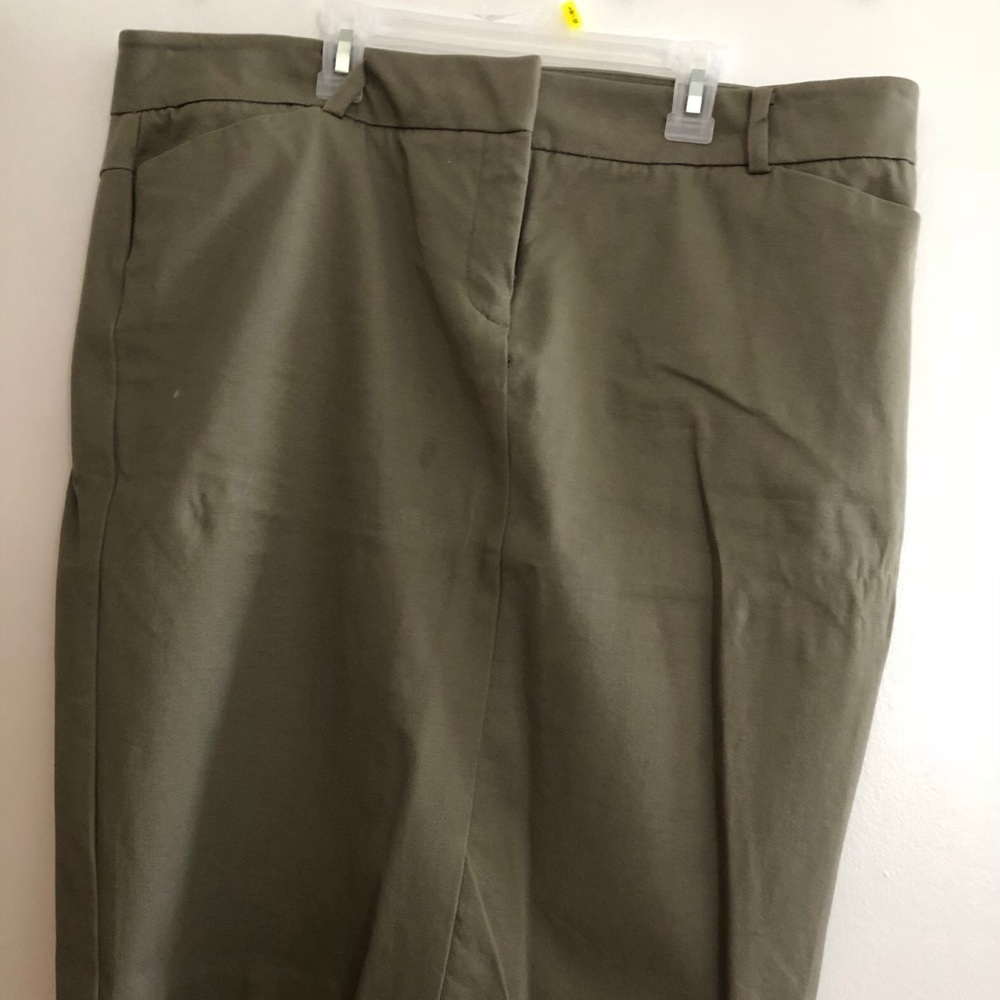 NYC Pencil Style Stretch Skirt